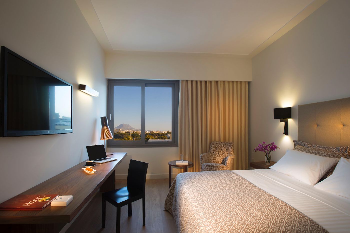 Aquila-Atlantis-Hotel-Room-11