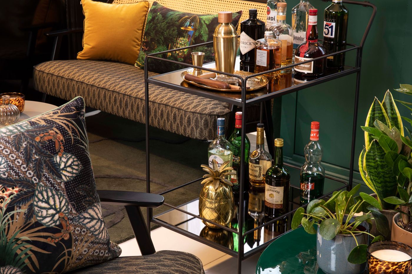 First-Hotel-Paris-Tour-Eiffel-Bar-2