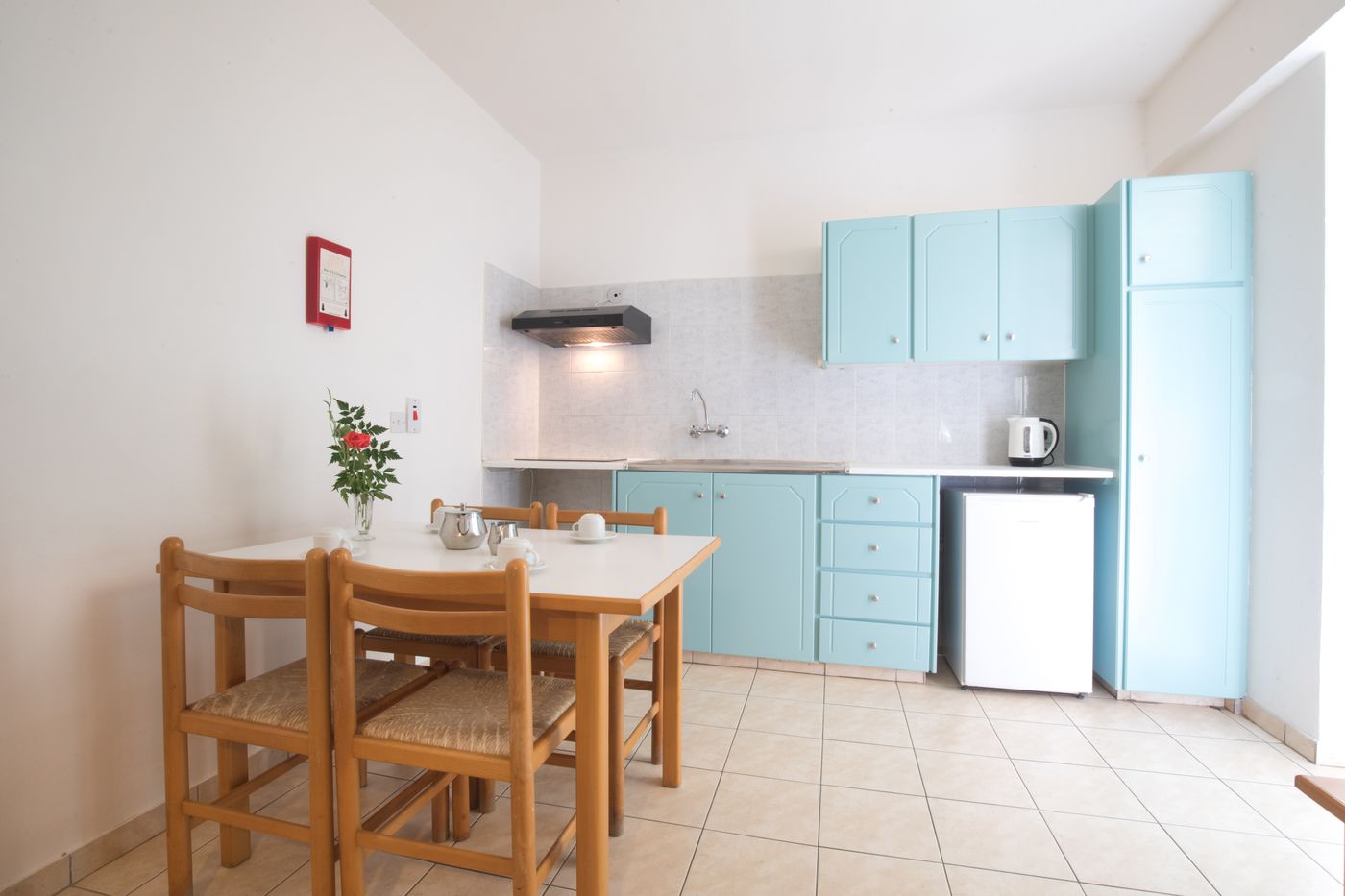 Debbie-Xenia-Room-16