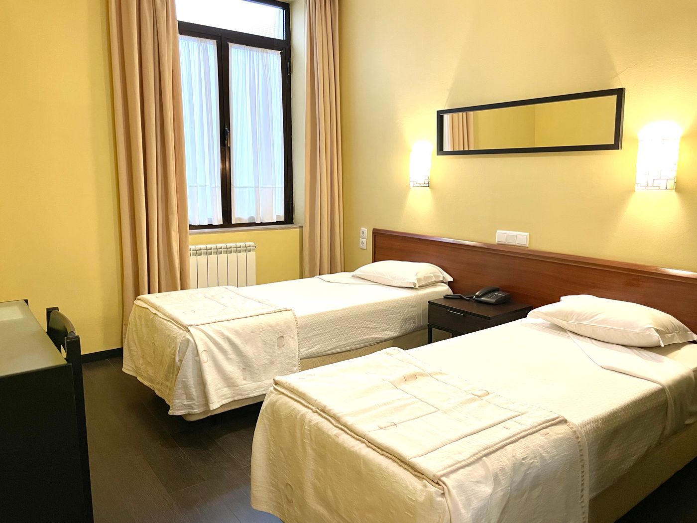 Universal - Portugal - PORTO - Room - 3