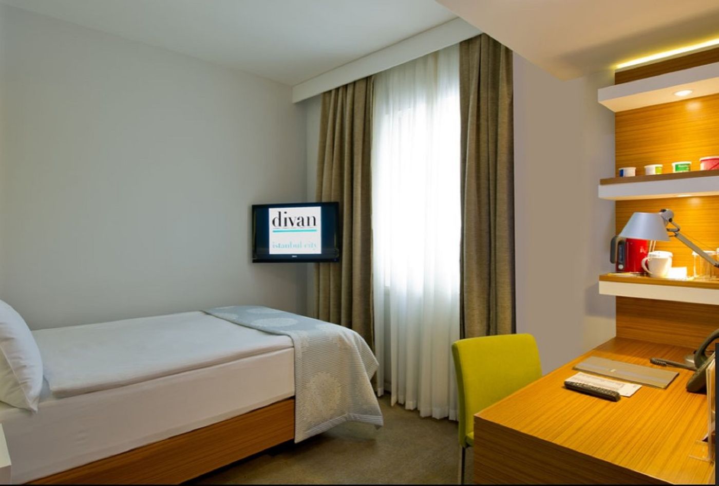 Divan-Istanbul-City-Room-11