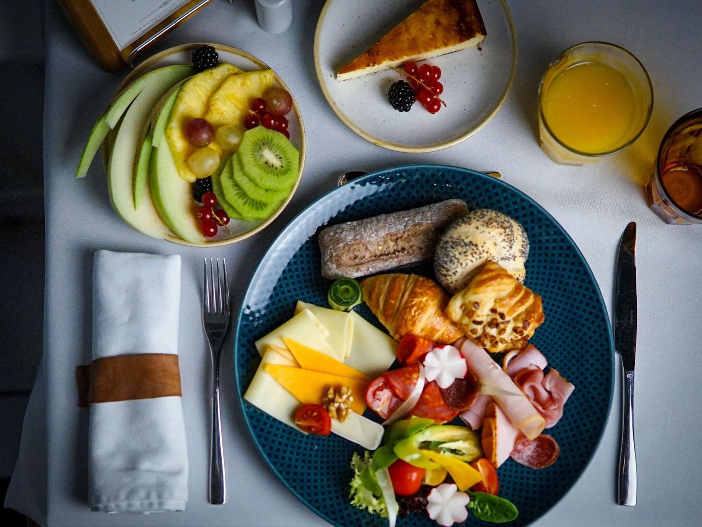 Queen-s-Court-Hotel-and-Residence-Restaurant-54