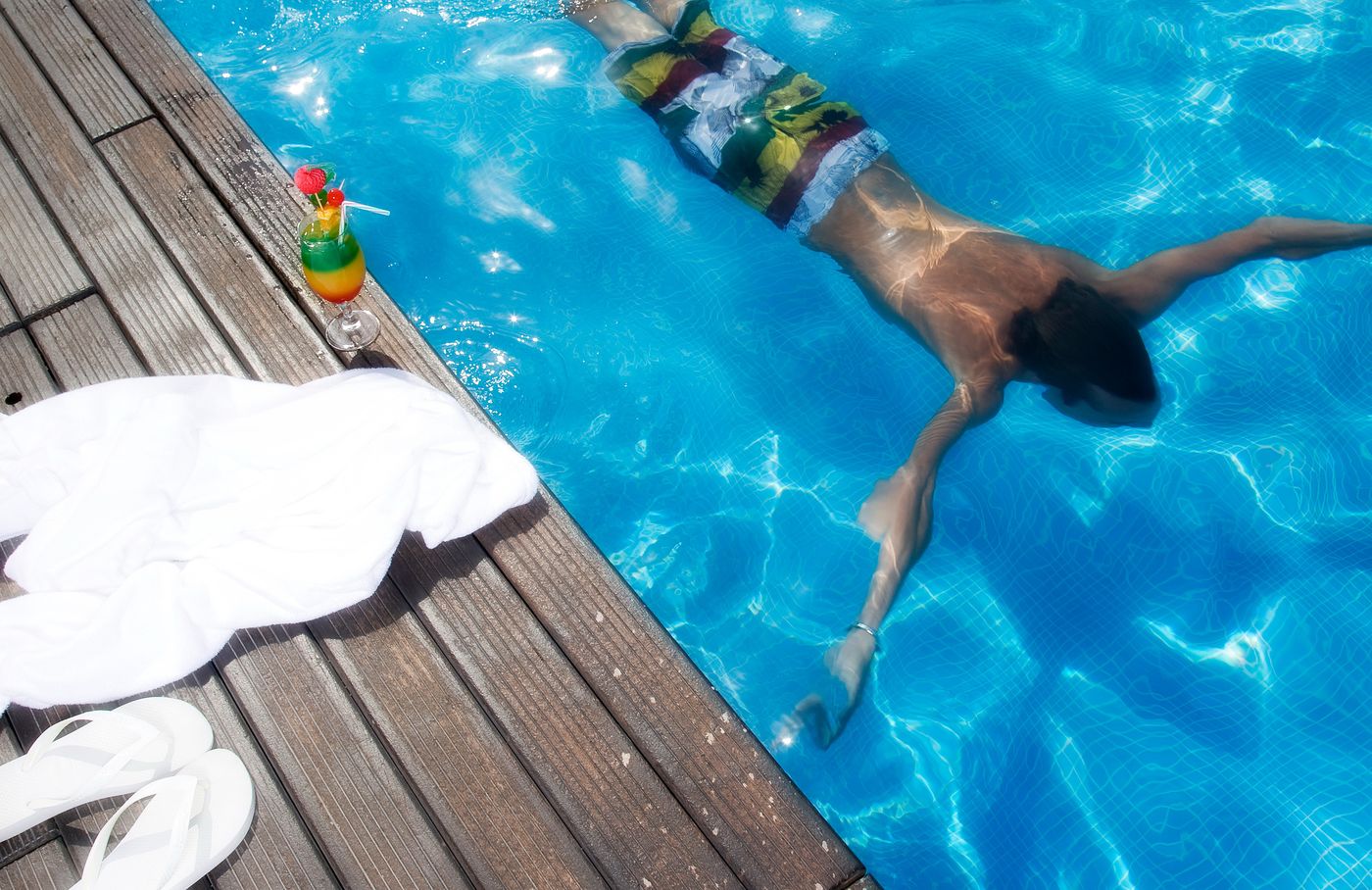 Yellow-Praia-Monte-Gordo-Hotel-Pool-4