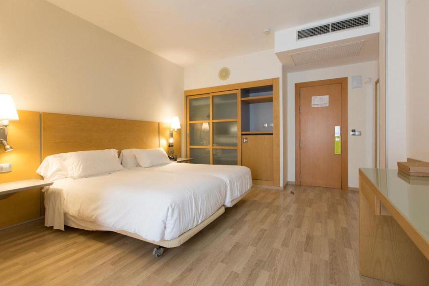 Artiem-Capri-Room-16