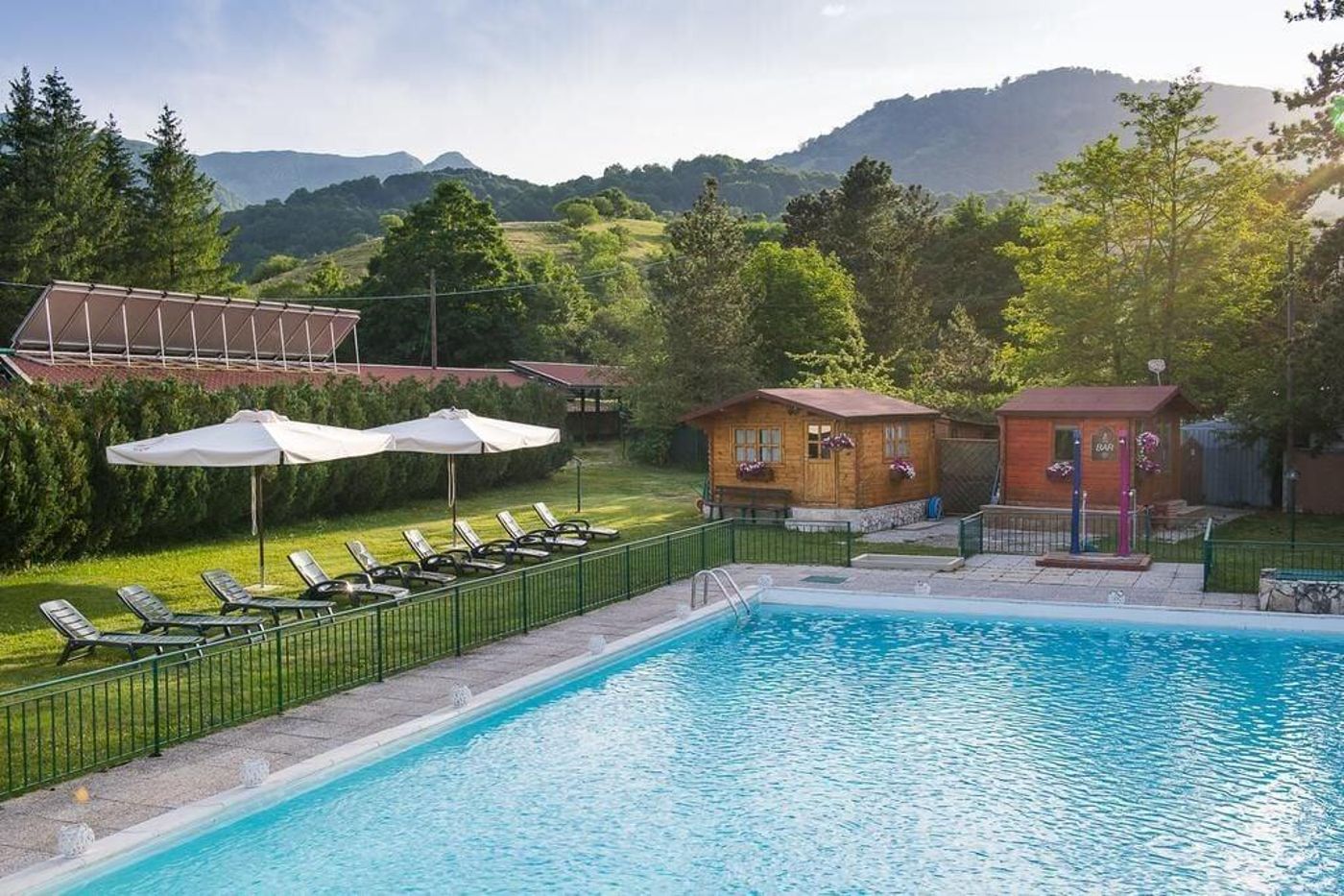 Hotel-Iris-Sports-and-Entertainment-2