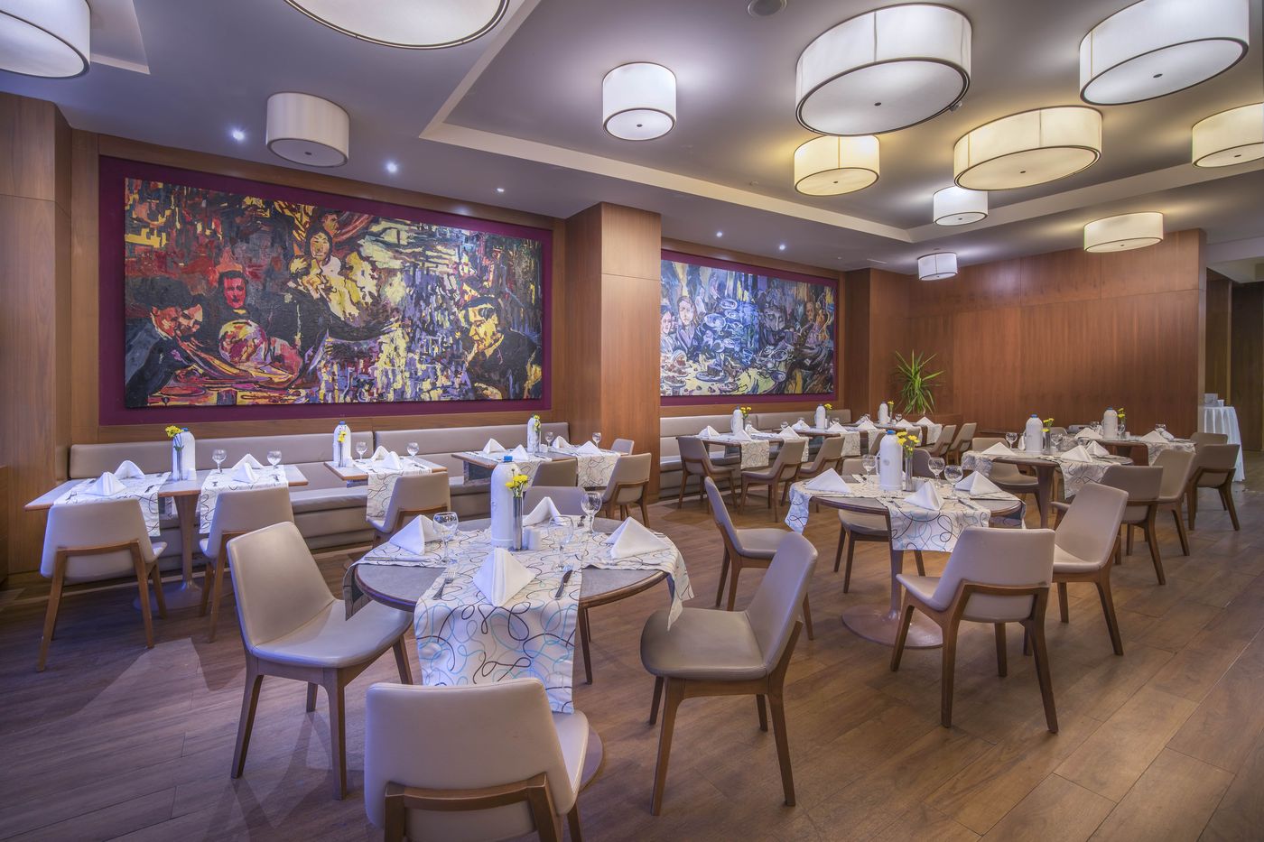 Concorde-De-Luxe-Resort-Restaurant-66