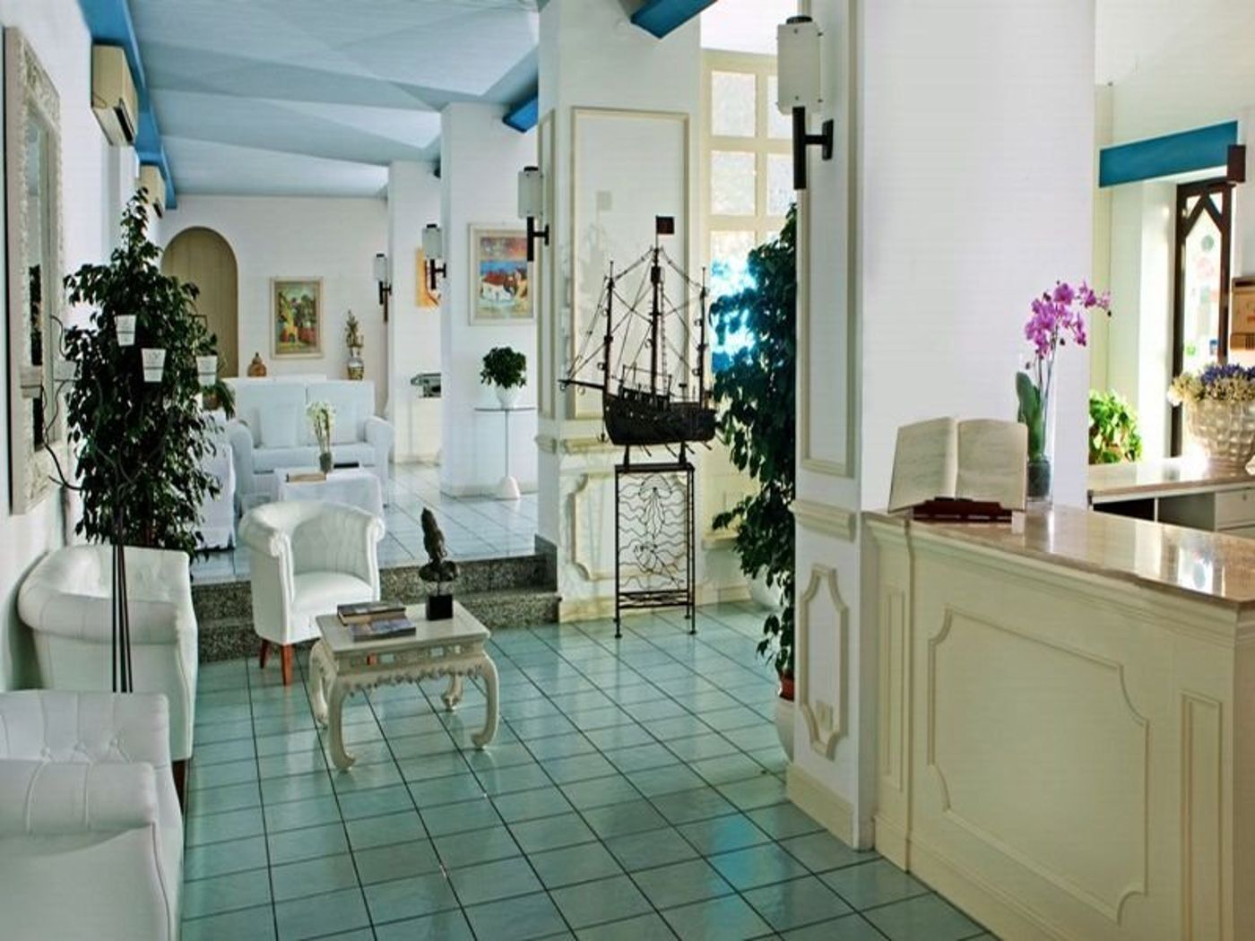 Bellavista-Francischiello-Hotel-and-Spa-Lobby-21