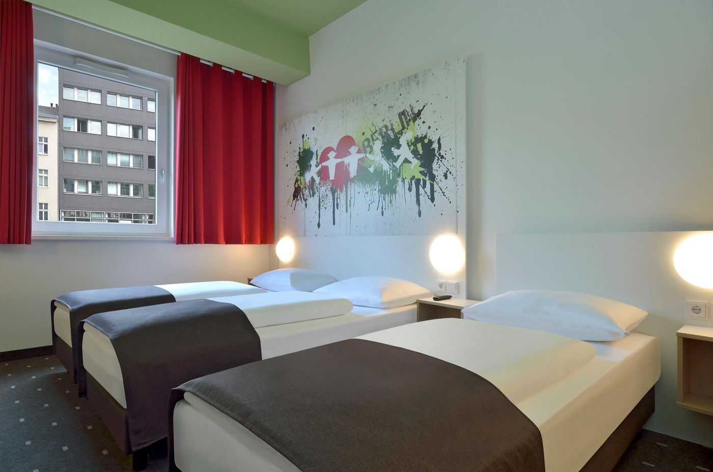 B-B-Hotel-Berlin-Potsdamer-Platz-Room-20