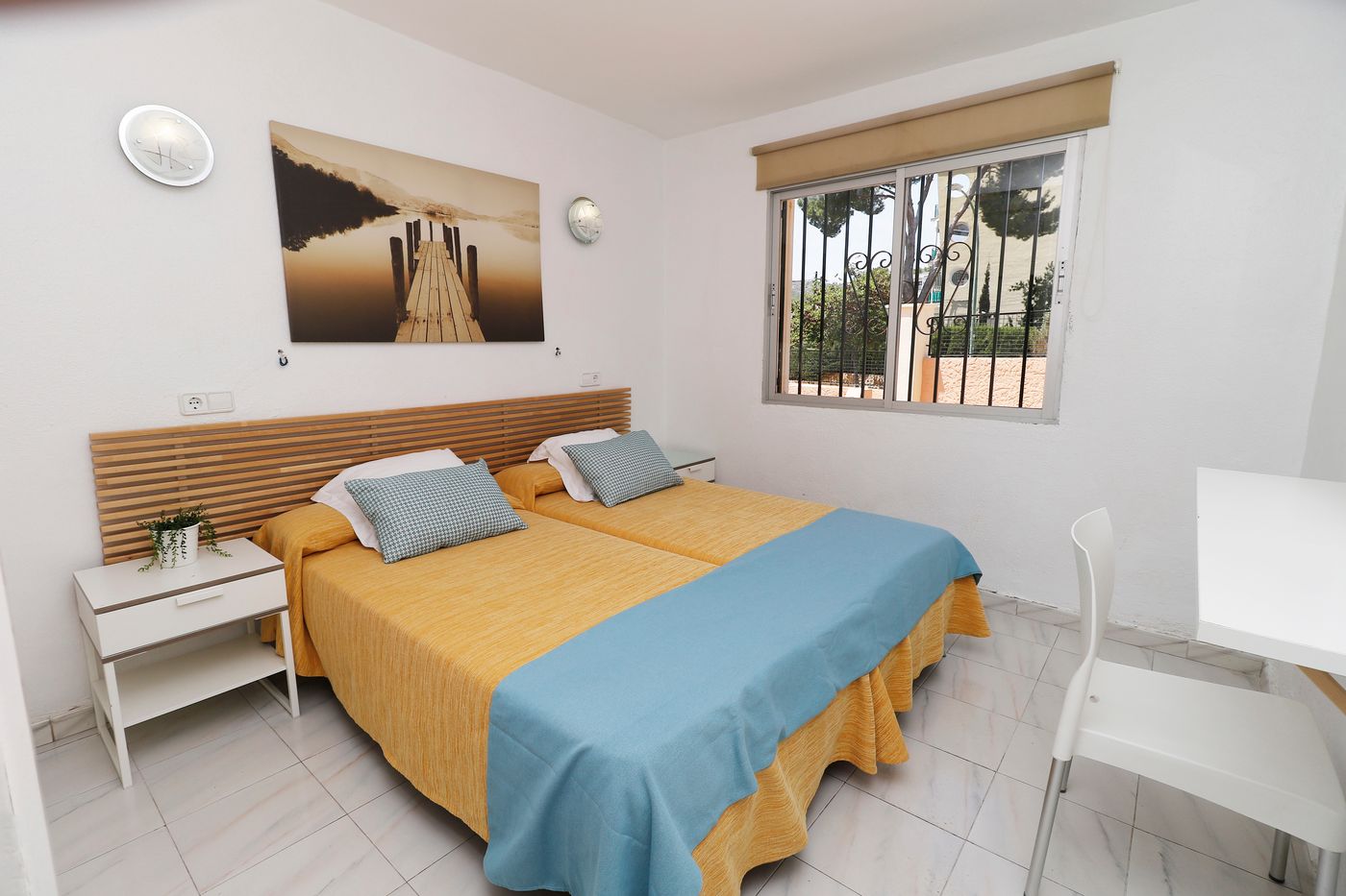 Naika Studios & Apartments