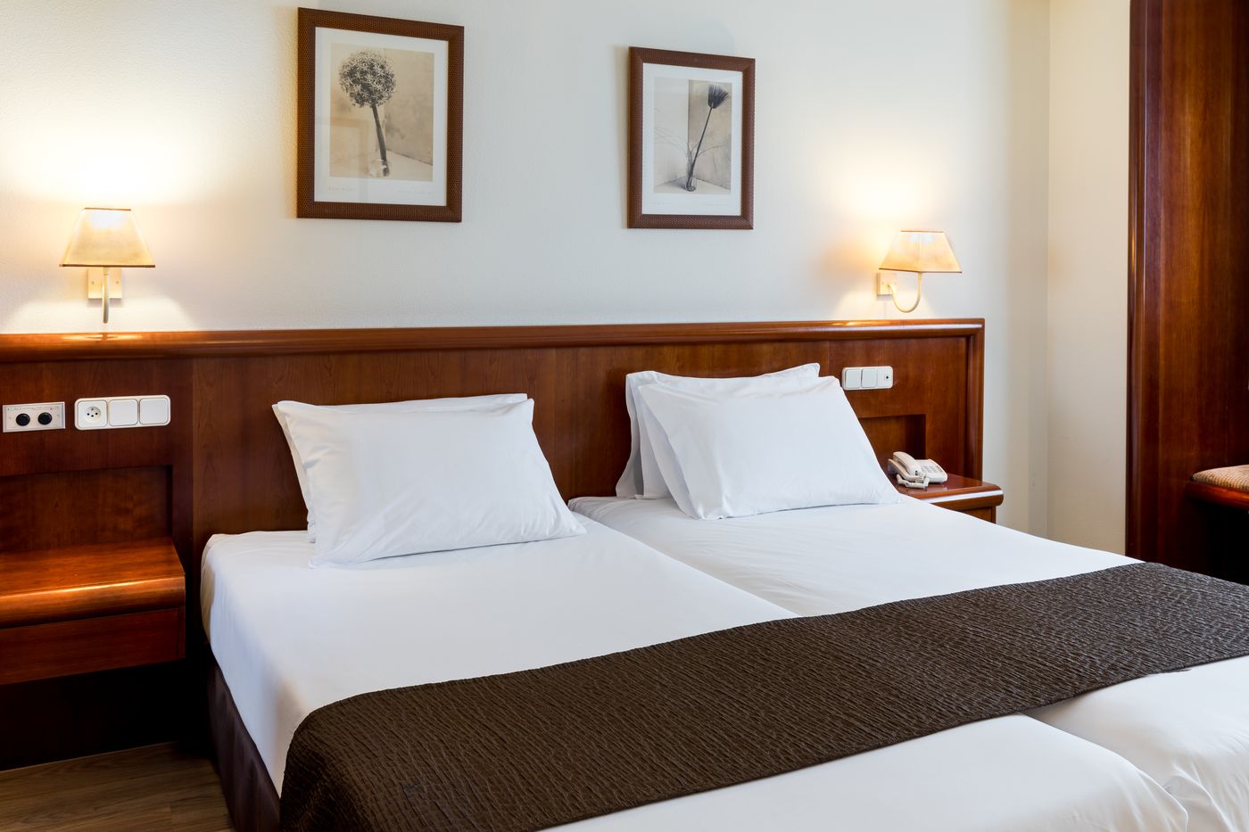 Rafaelhoteles-Ventas-Room-28