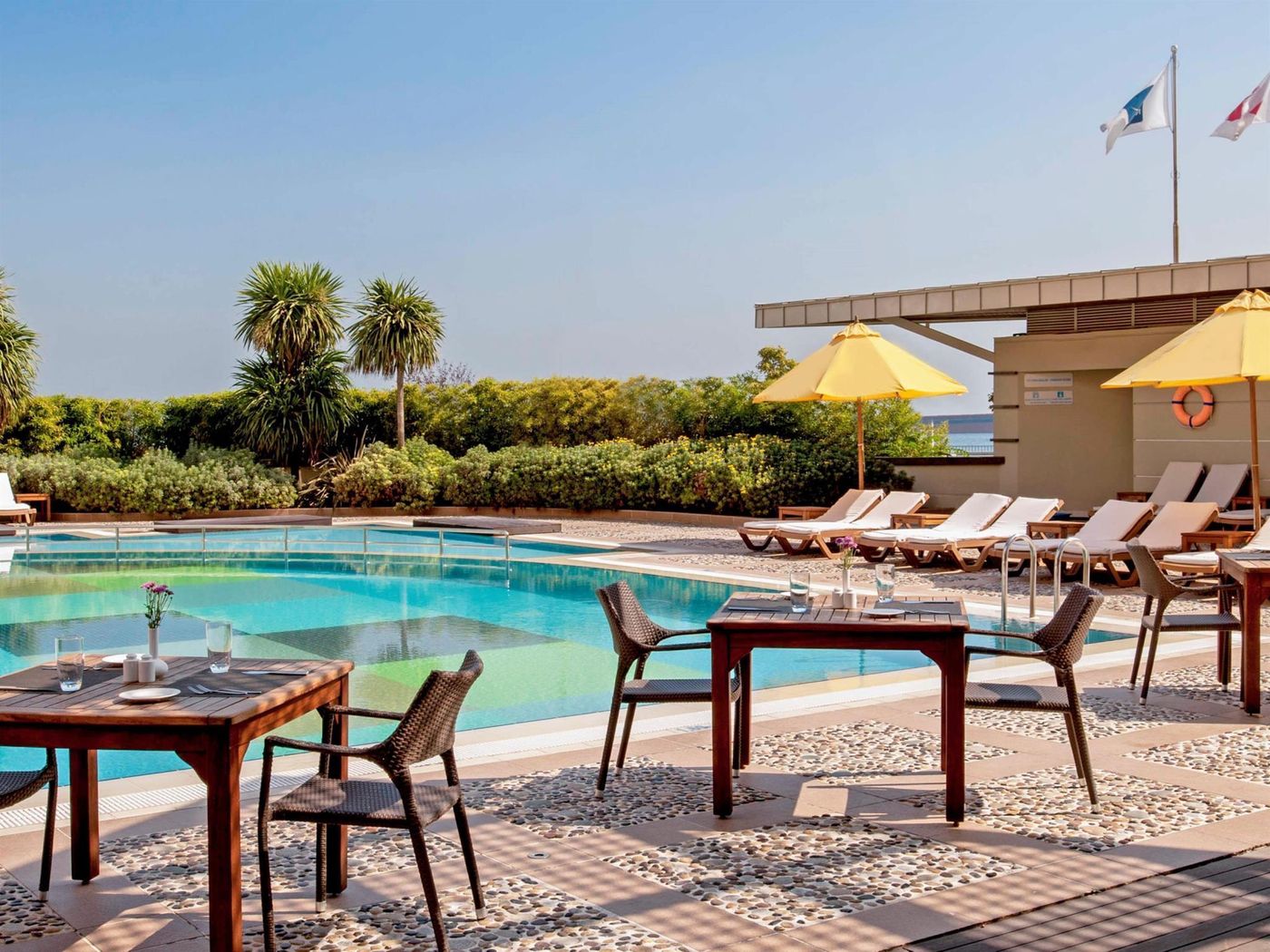 Novotel-Istanbul-Zeytinburnu-Pool-63