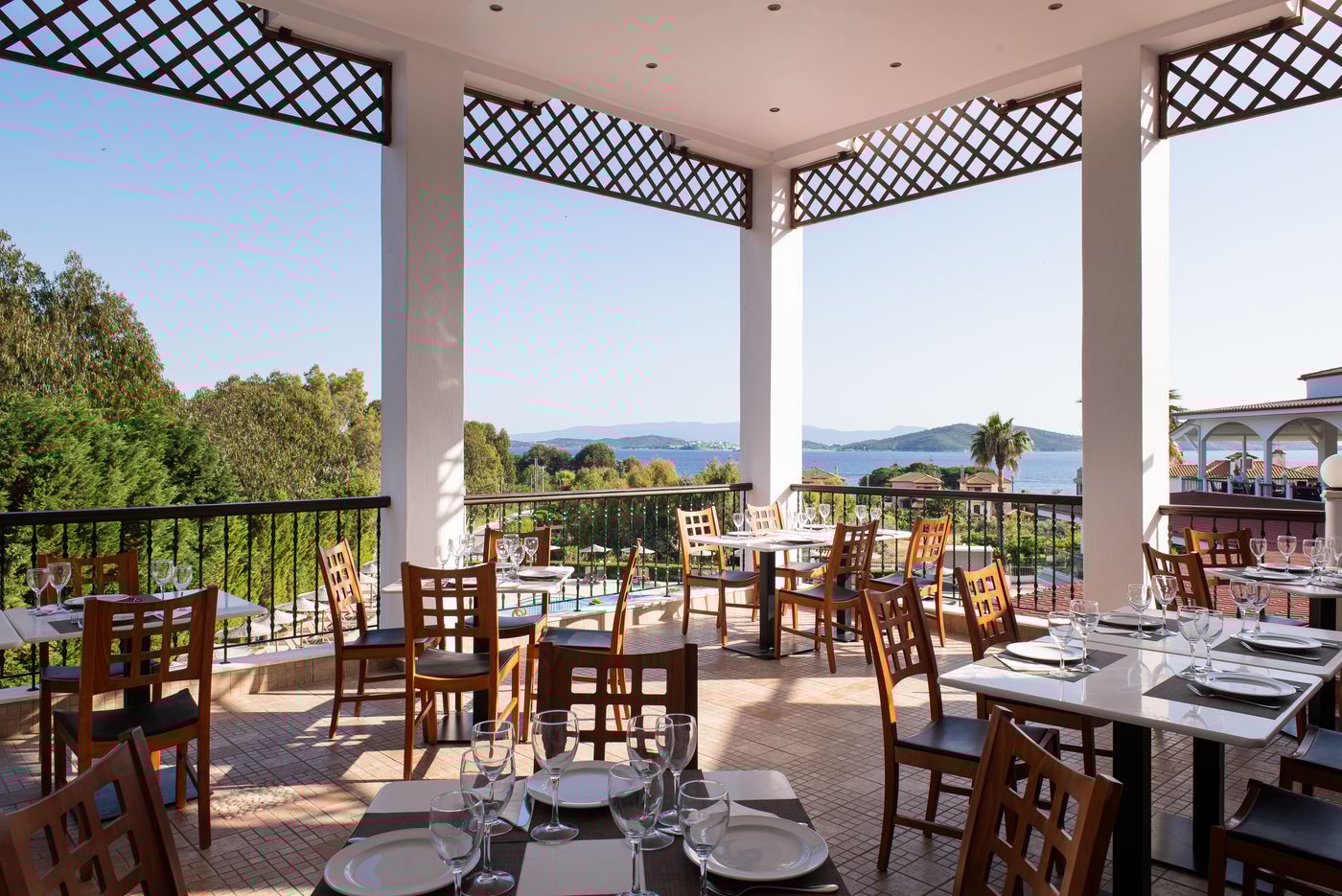 Alexandros-Palace-Hotel-Restaurant-23