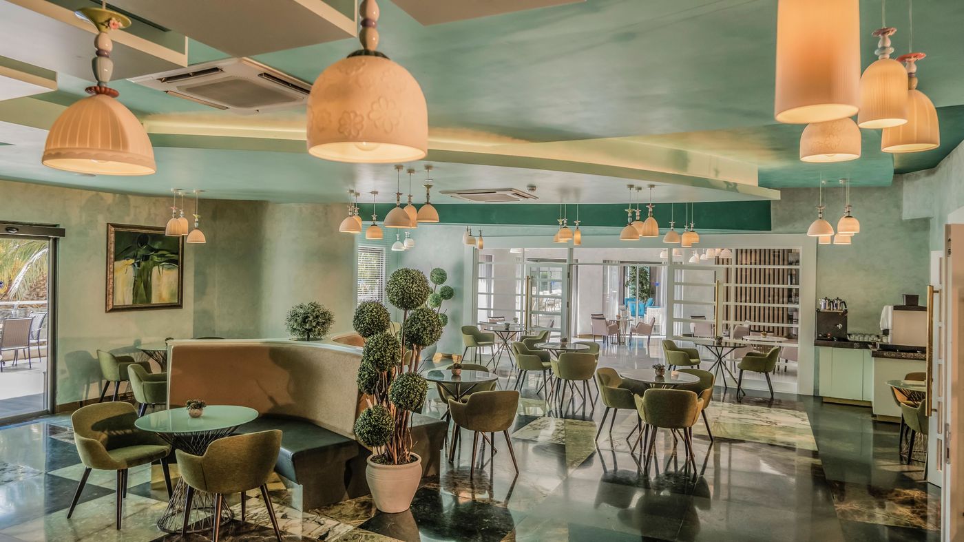 02/09/24 - Royal Wings Hotel