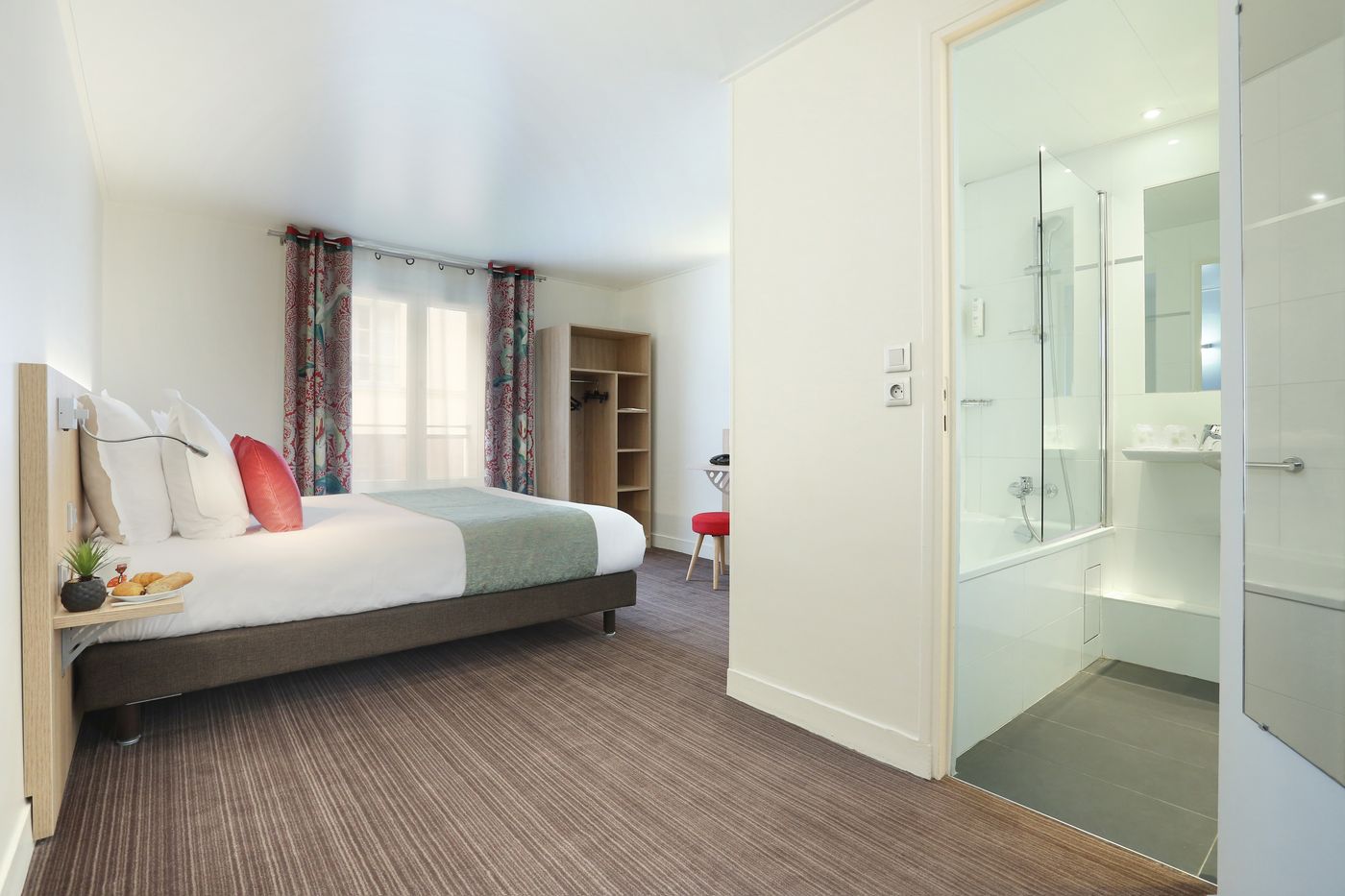 Hotel-Beaugrenelle-Tour-Eiffel-Room-16