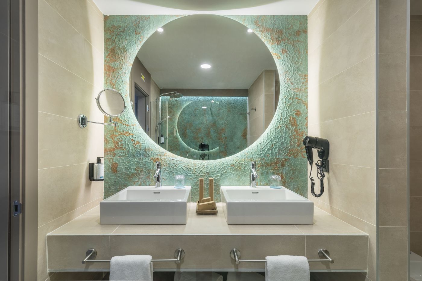 Occidental-Puerto-Ban--s-Room-31