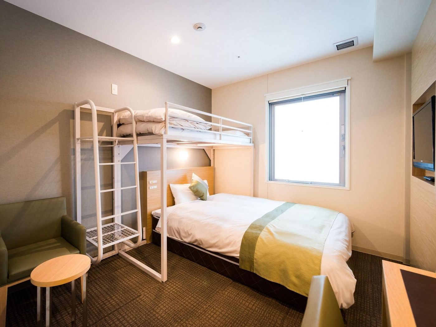 Super Hotel Premier Tokyo-Eki Yaesu Chuo-Guchi-Japan-Tokyo-Room-8