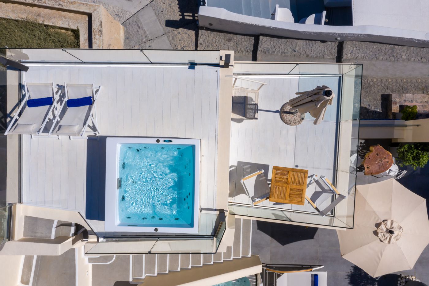 Mythical-Blue-Luxury-Suites-Room-2