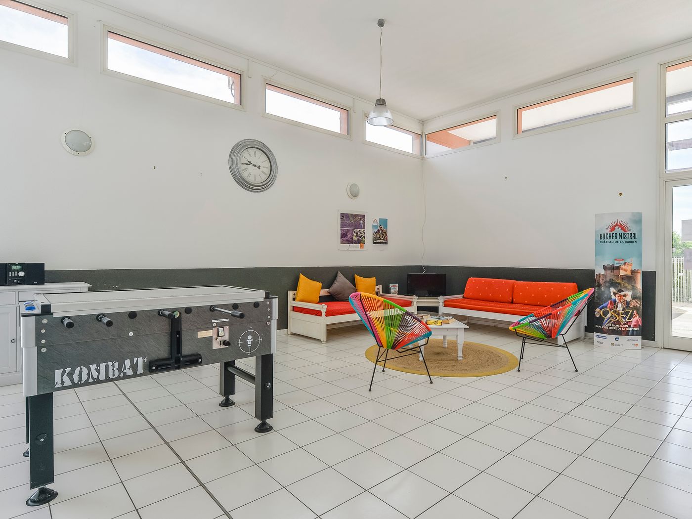 Residence Vacanceole Sun Hols Les rives du lac-France-ST SATURNIN LES AVIGNON-Lobby-9