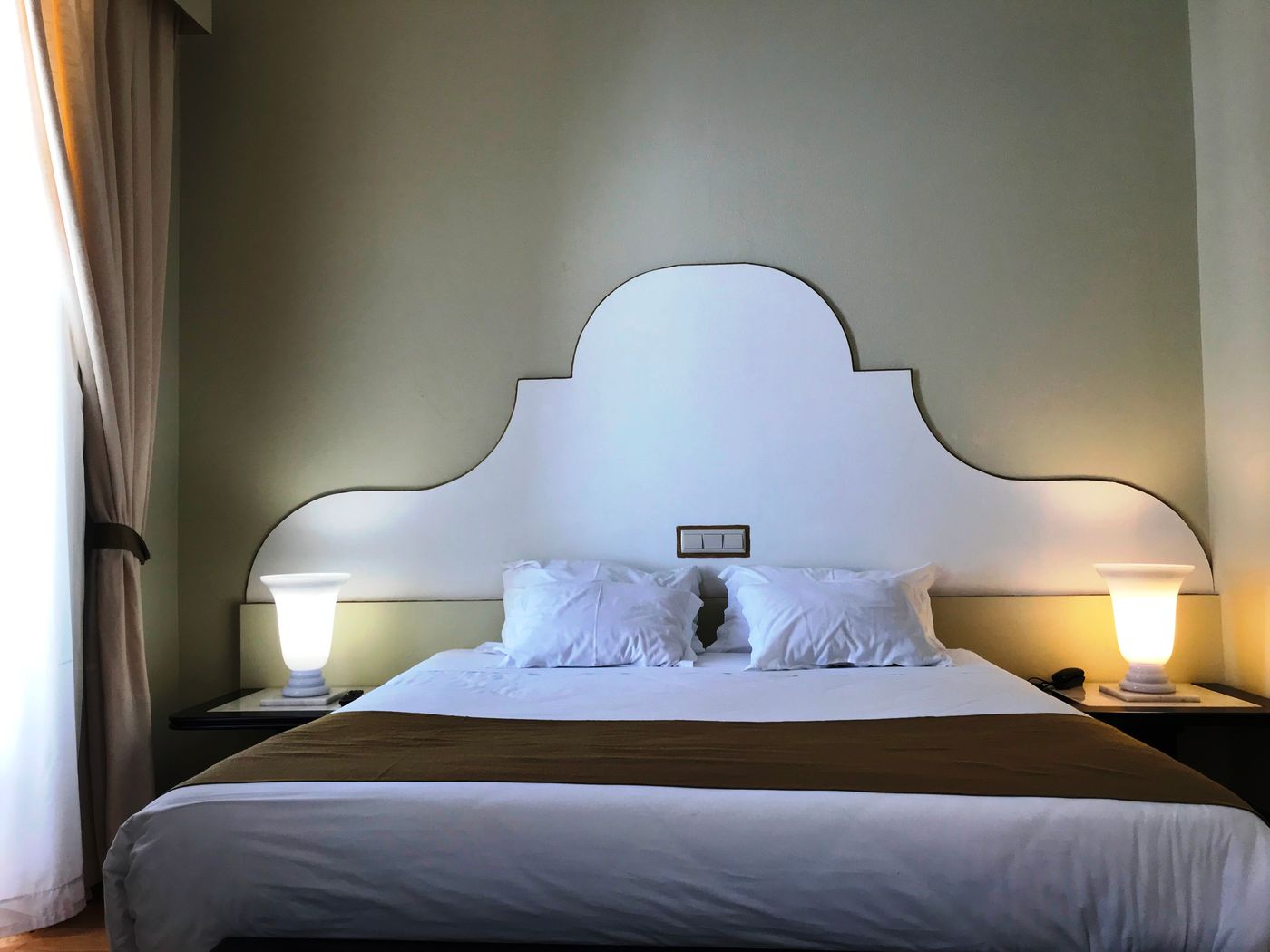 Hotel-De-Moura-Room-32