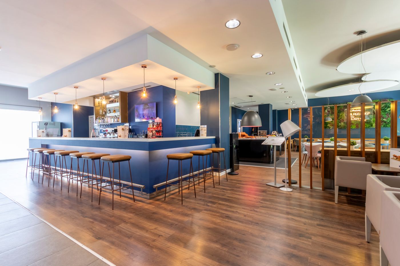 Travelodge-Malaga-Aeropuerto-Restaurant-51