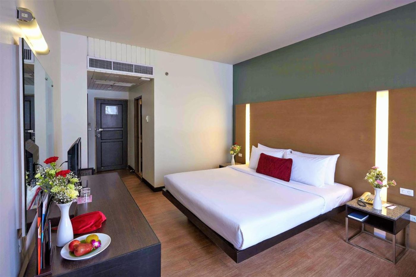 Ambassador-Bangkok-General-view-23