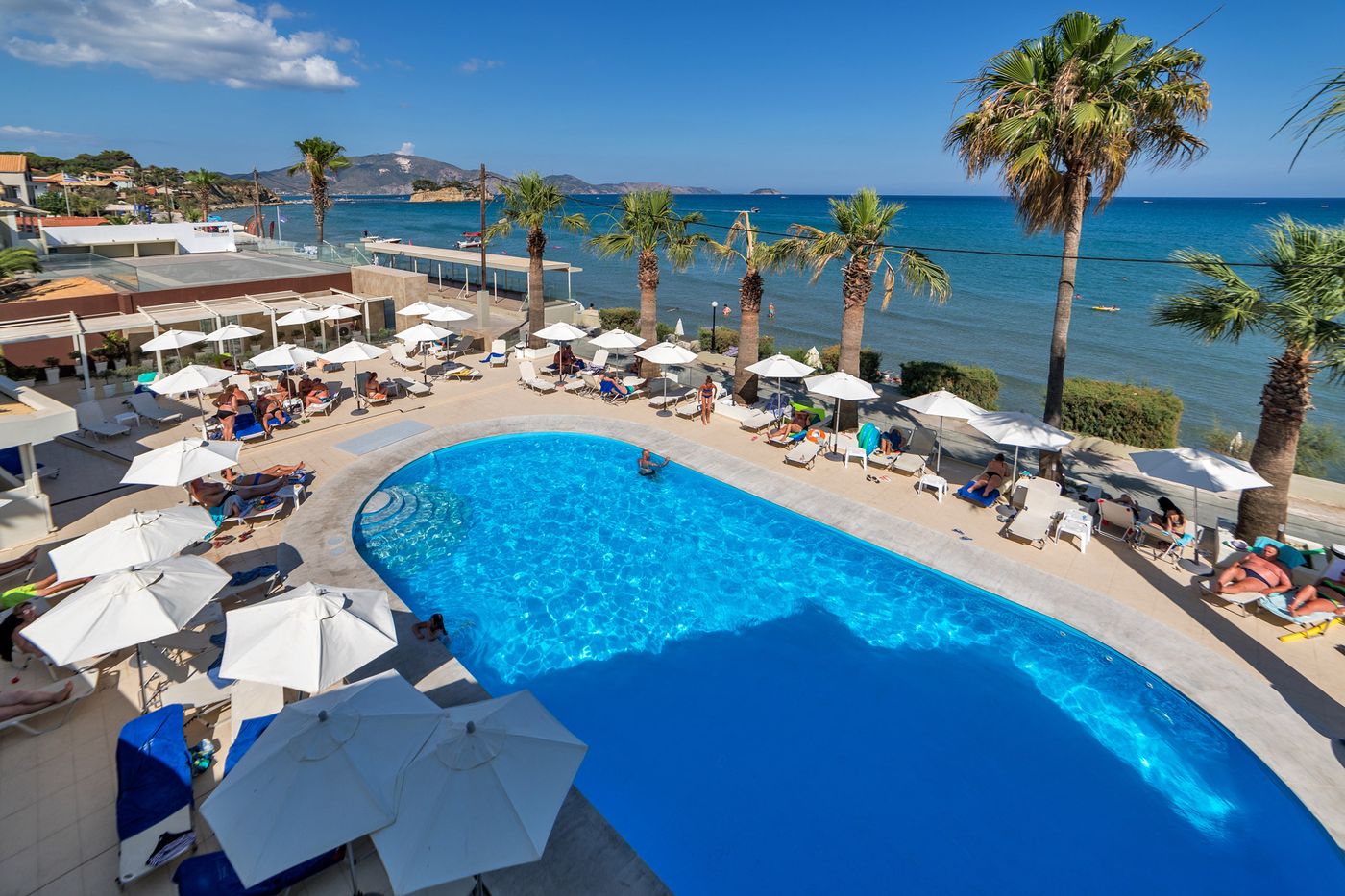 White Olive Premium Cameo Hotel