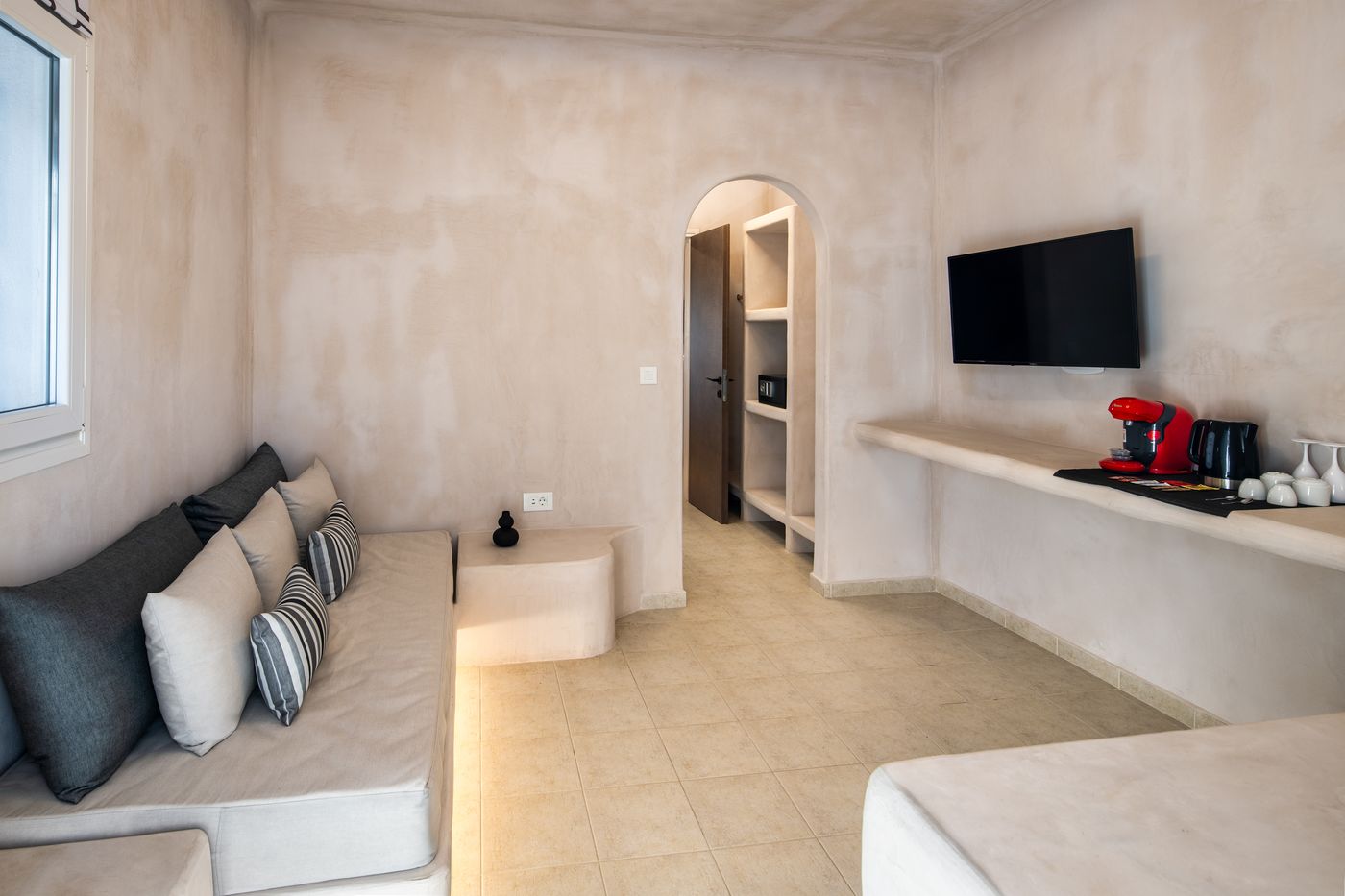 Aelia-Luxury-Suites-Room-33