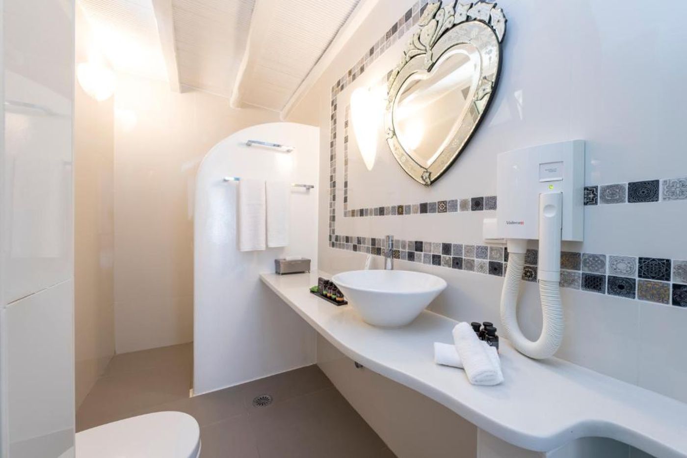 Greco-Philia-Hotel-Boutique-Room-58