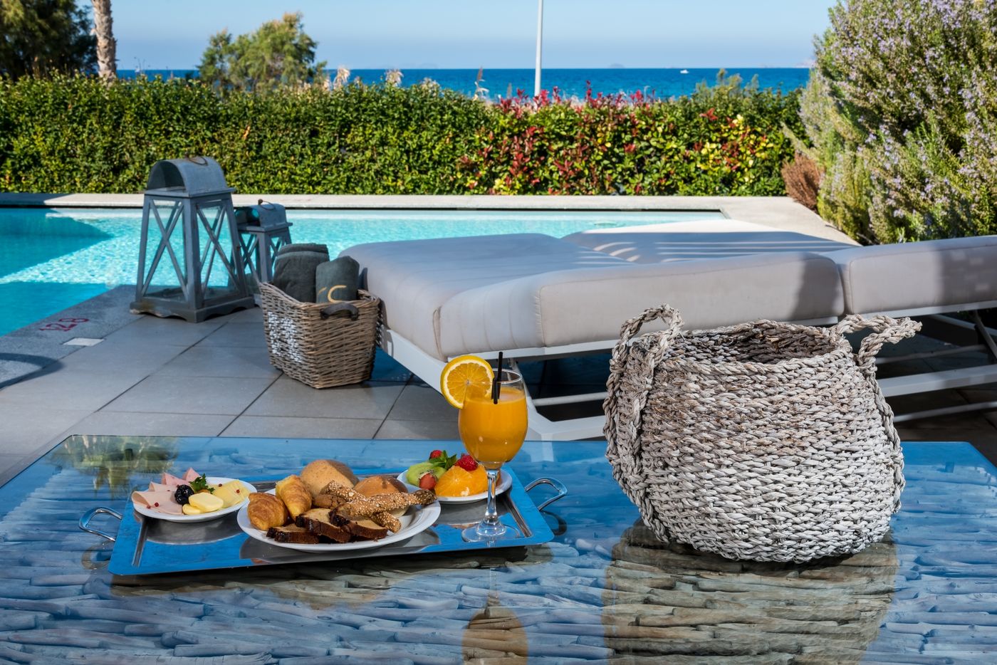 Diamond-Deluxe-Room-13