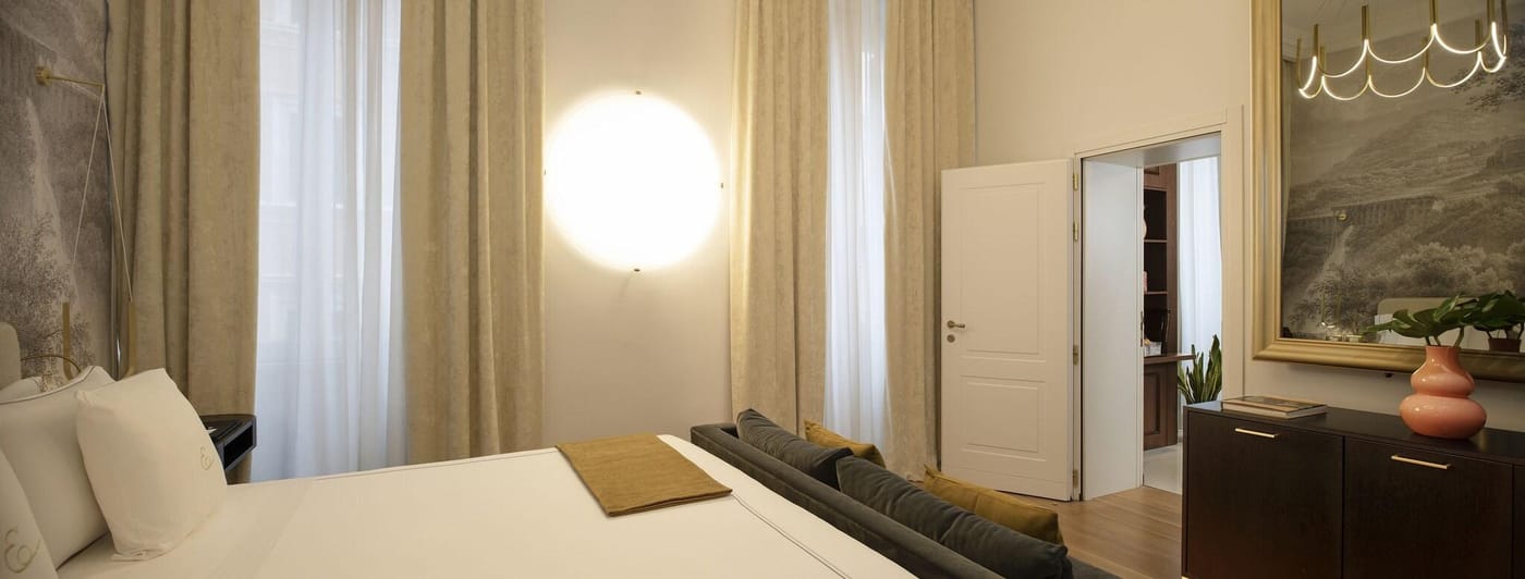 Elizabeth-Unique-Hotel-Room-38