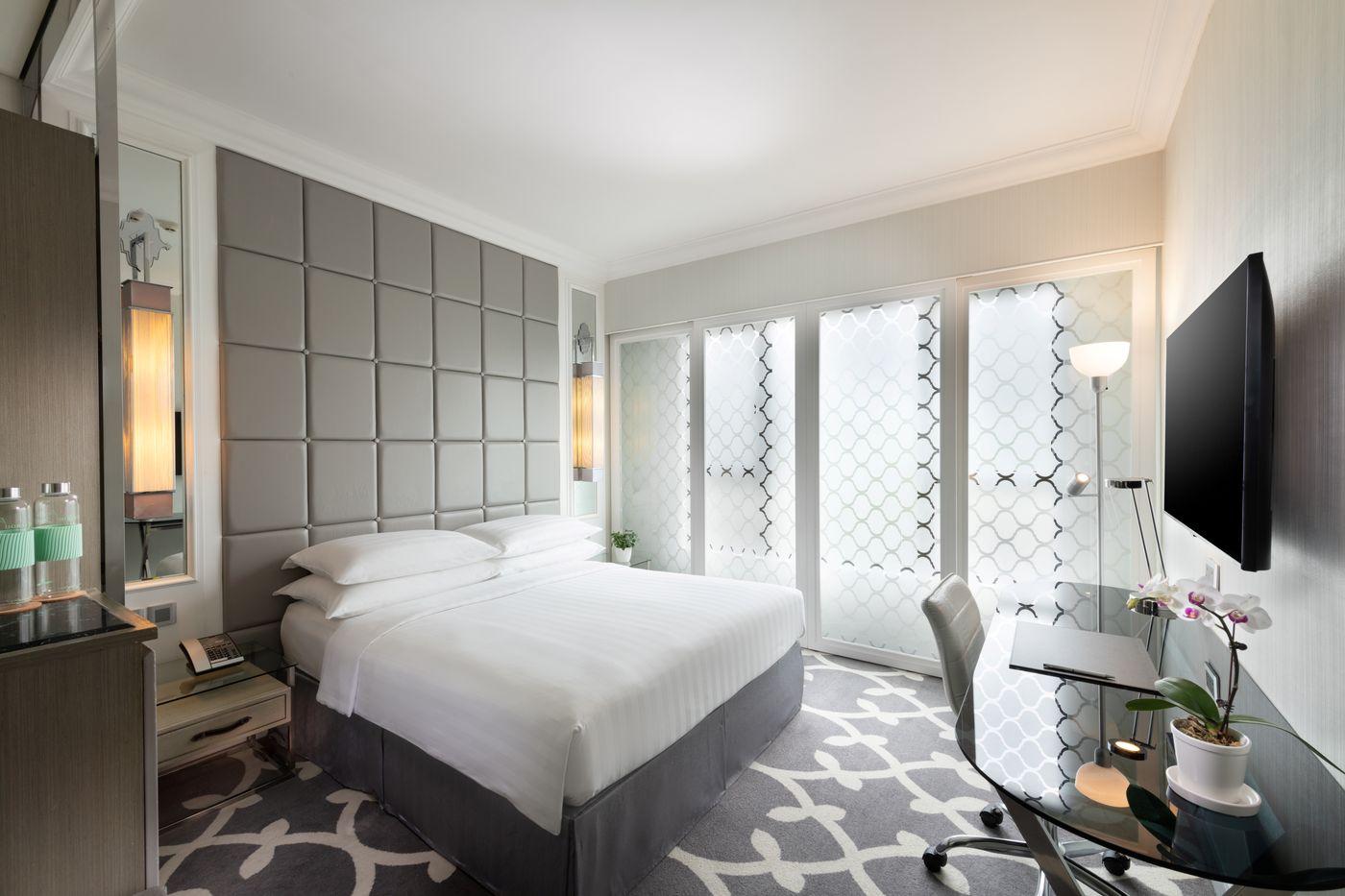 Dorsett-Wanchai--Hong-Kong-Room-14