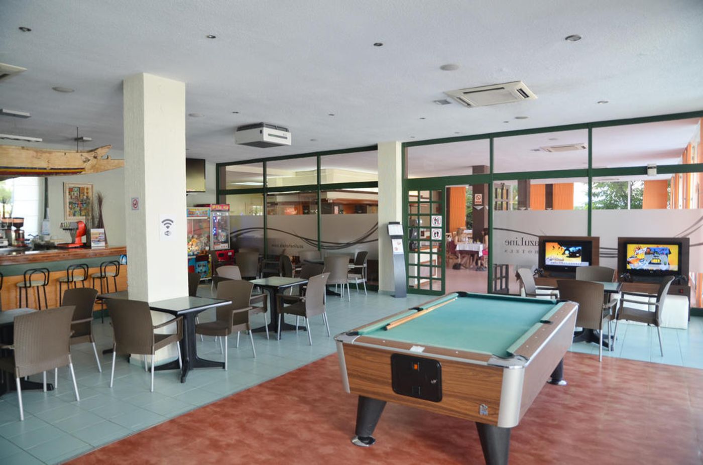 Azuline Hotel Pacific