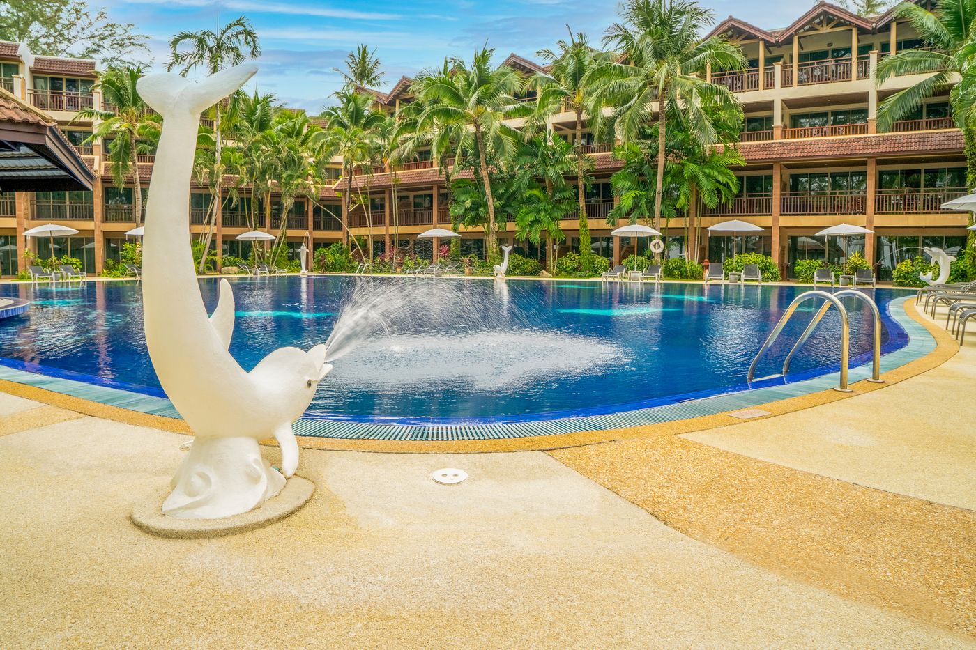 Best-Western-Premier-Bangtao-Beach-Resort-and-Spa-Pool-2