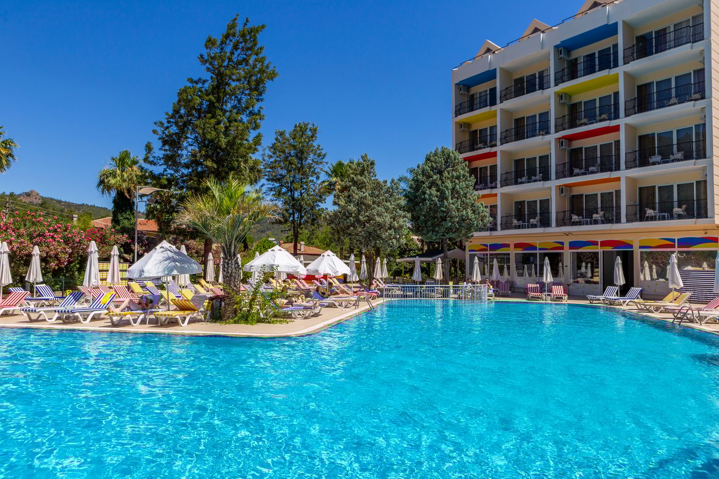 Kervansaray-Hotel-Marmaris-Pool-2