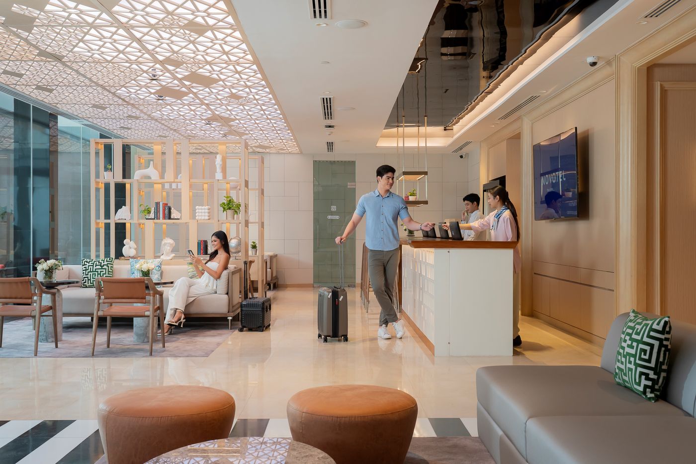 Novotel-Living-Bangkok-Sukhumvit-Legacy-Lobby-2