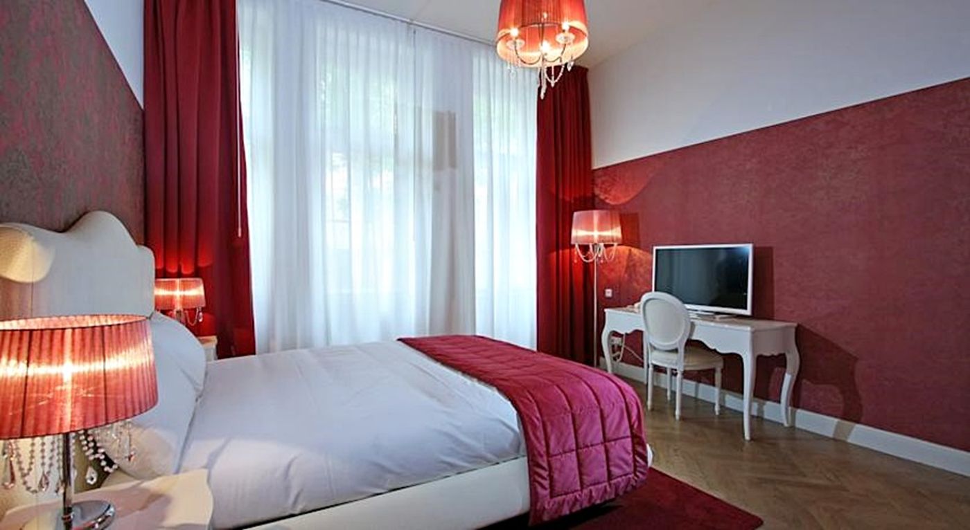 La Ballerina-Czech Republic-PRAGUE-General view-5