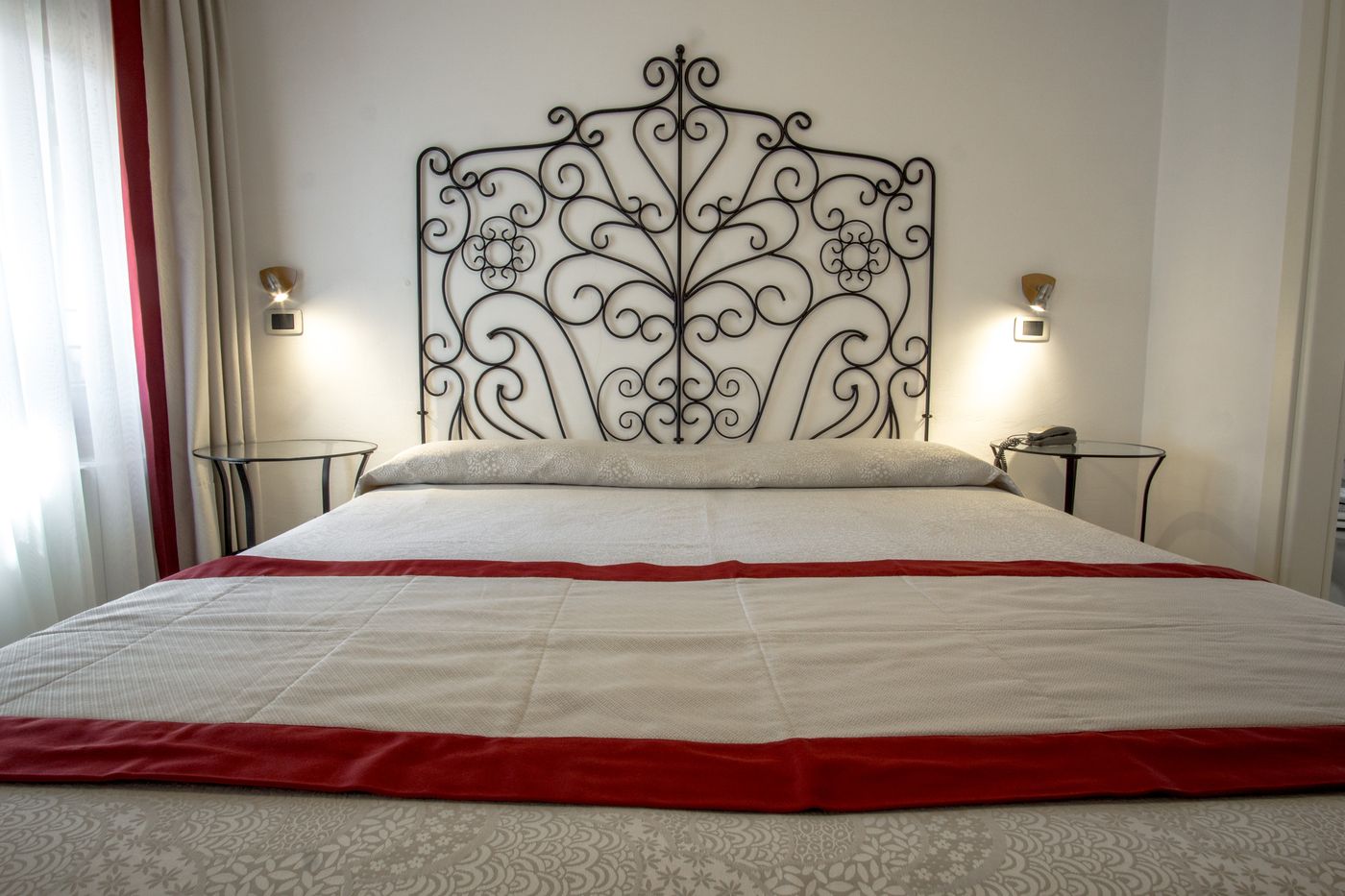 Antigo-Trovatore-Room-23