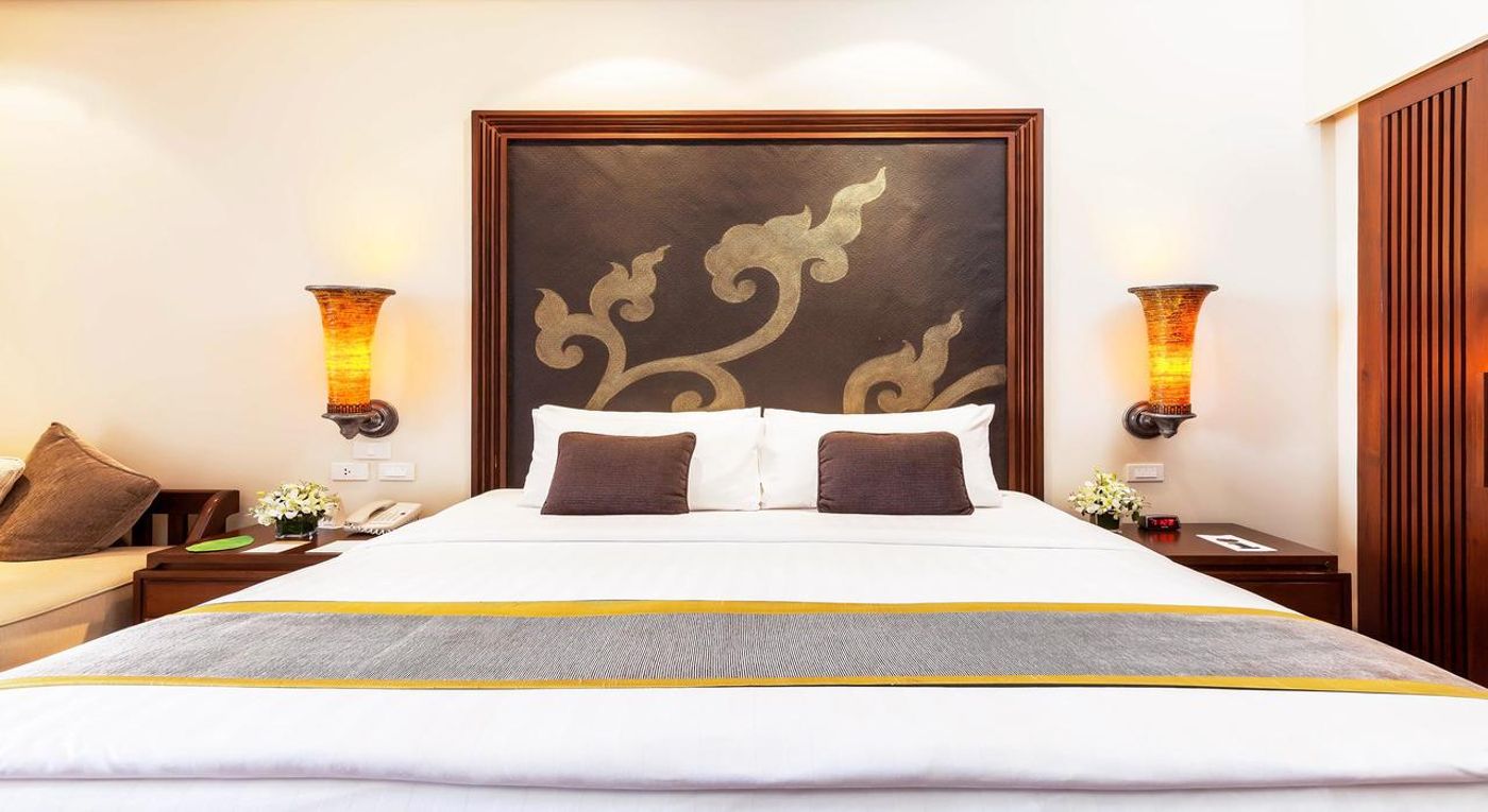 Movenpick Resort & Spa Karon Beach Phuket