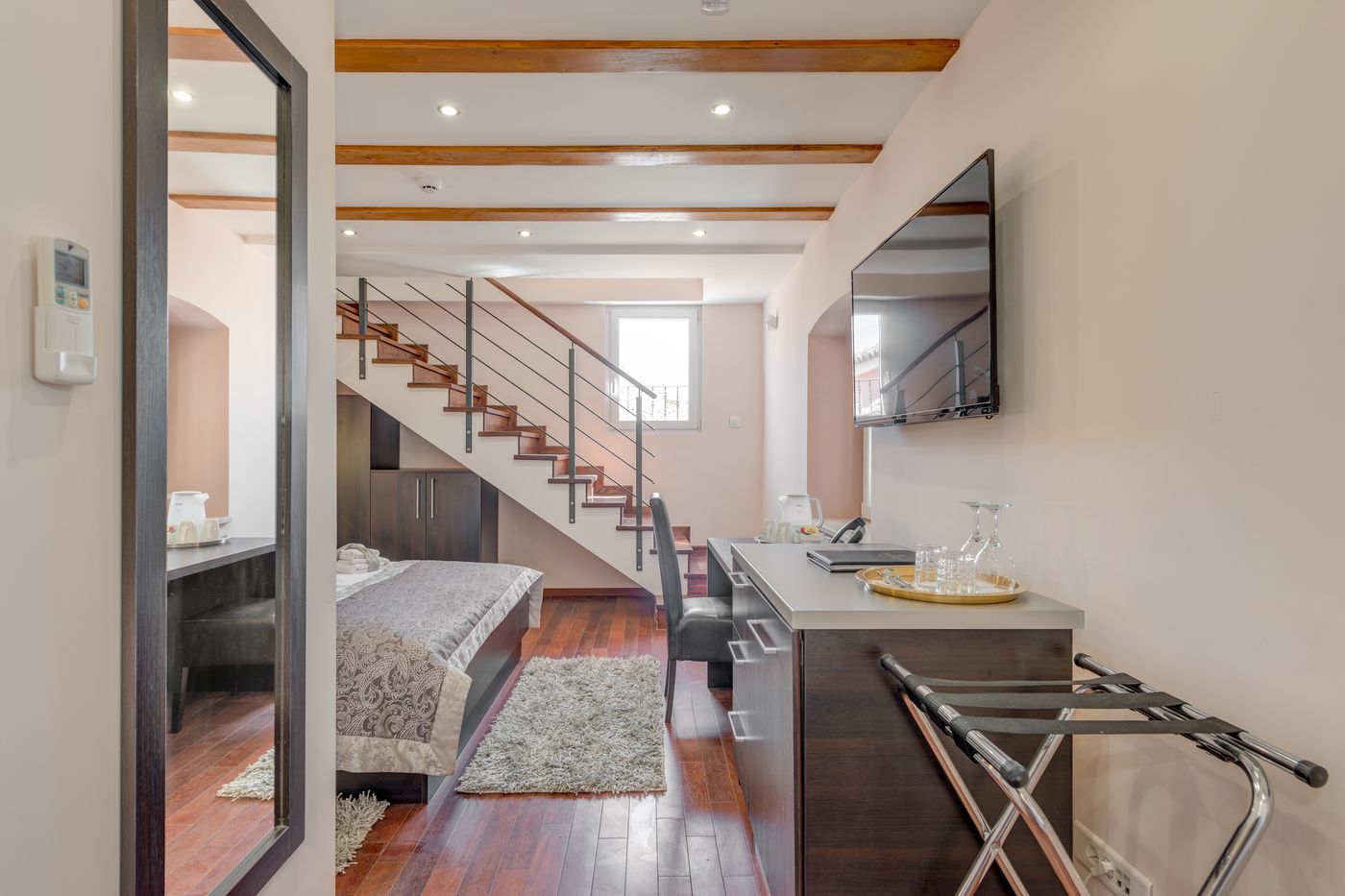 Palace-Suites-Heritage-hotel---Adults-Only-Room-16