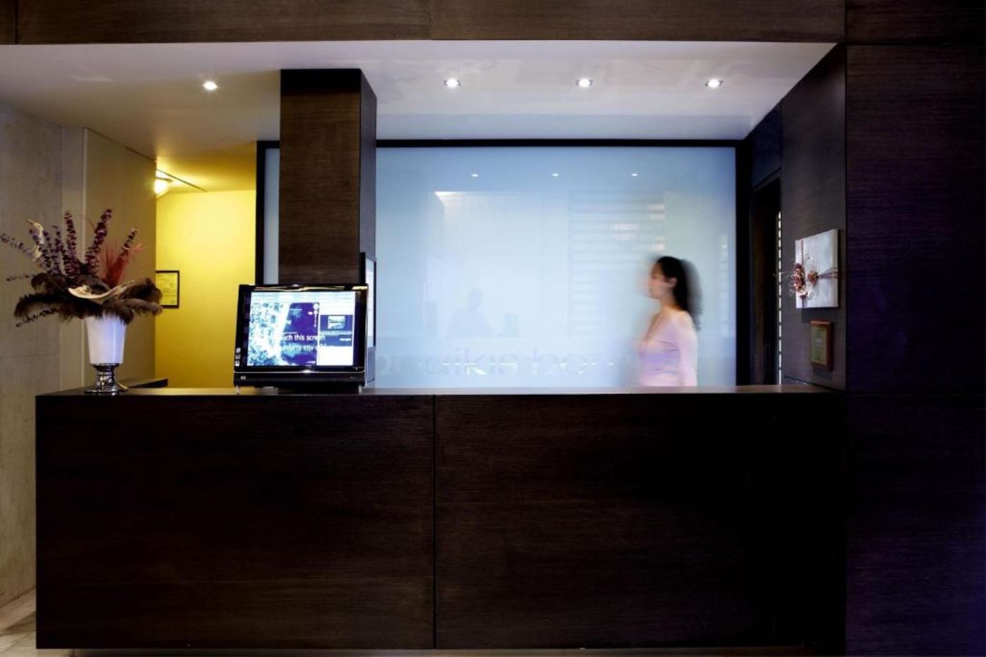 Mouikis-Hotel-Lobby-46