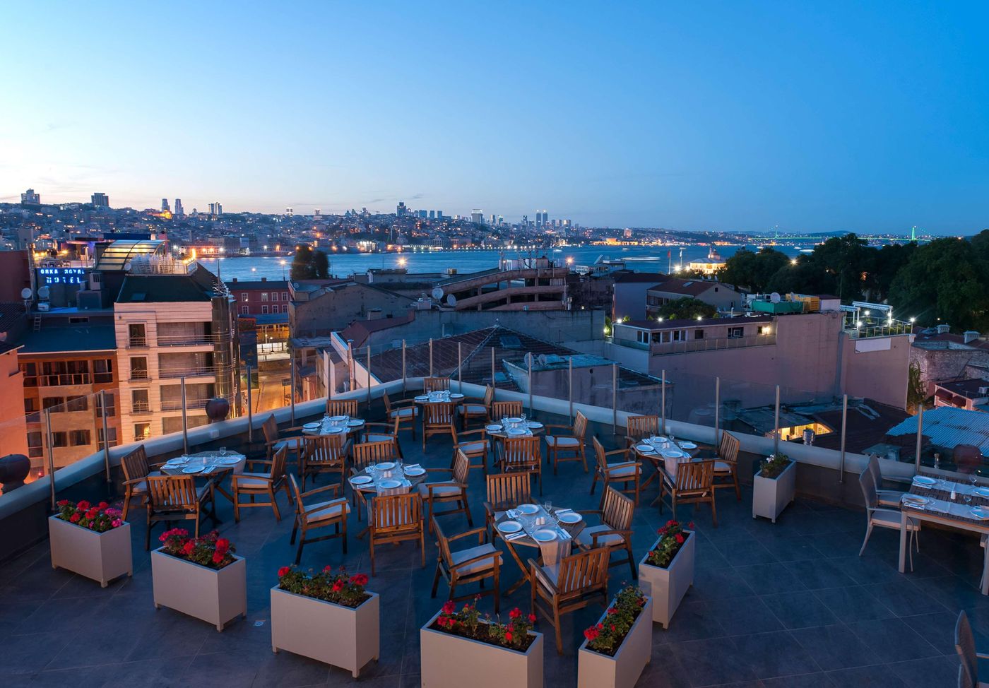 Doubletree-By-Hilton-Istanbul-Sirkeci-Terrace-59