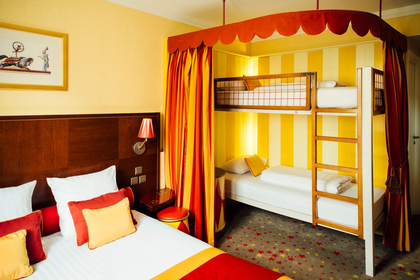 Grand-Magic-Hotel-Room-1