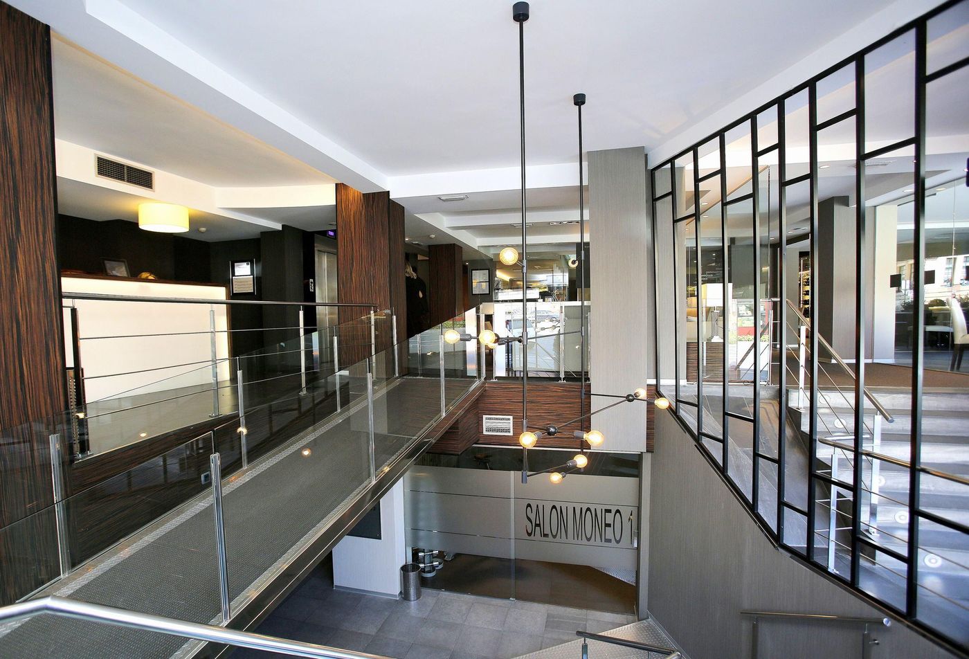 Plaza-Spain-A CORUÑA-Lobby-3