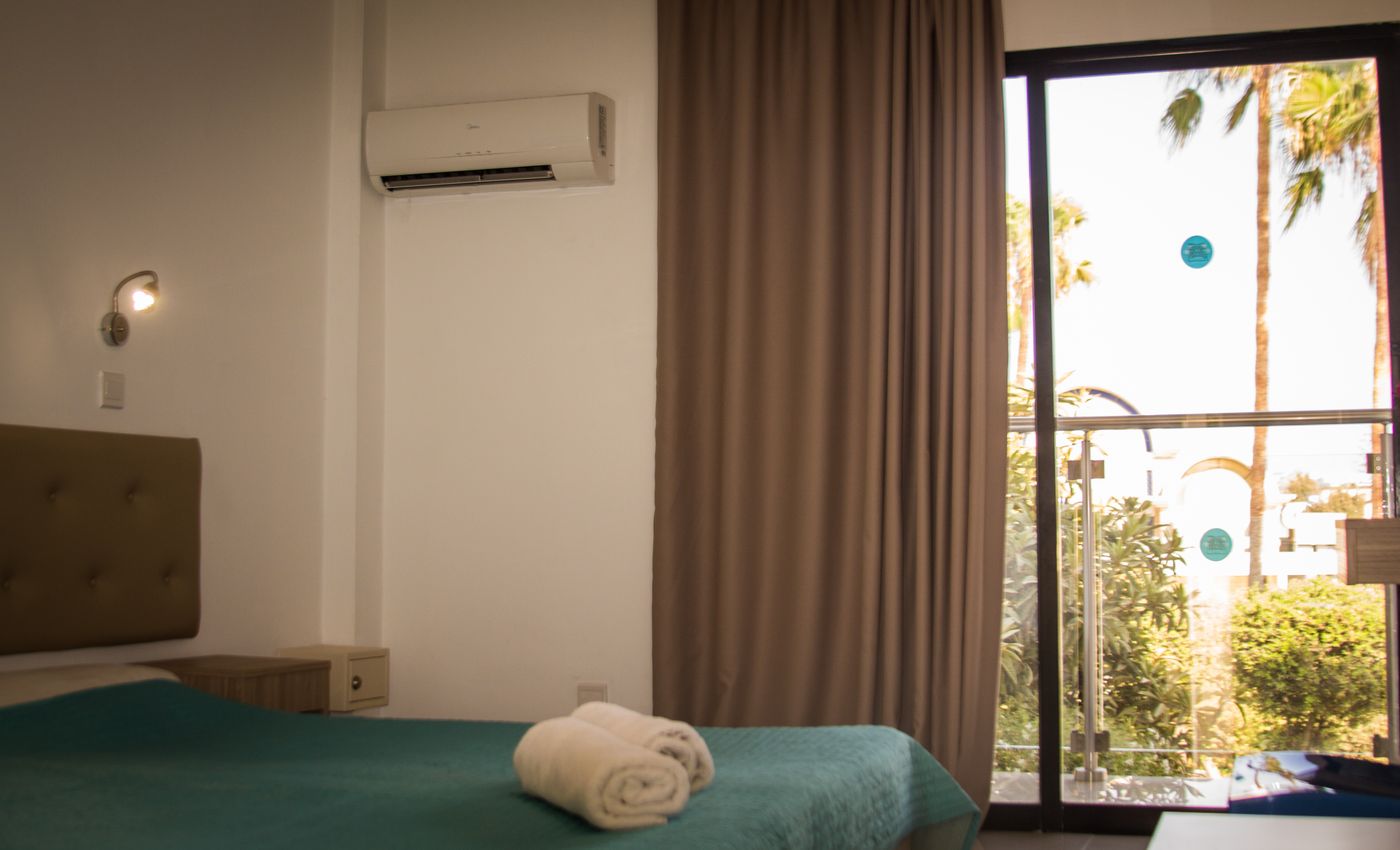 Pambos Napa Rocks Hotel