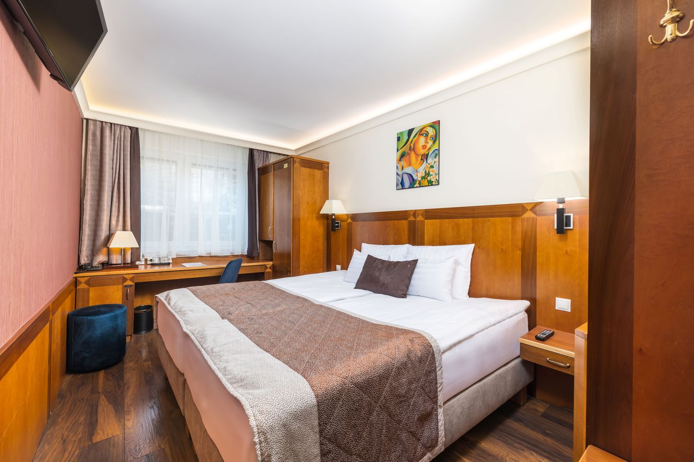 Carlton-Hotel-Buda-Castle-Room-10