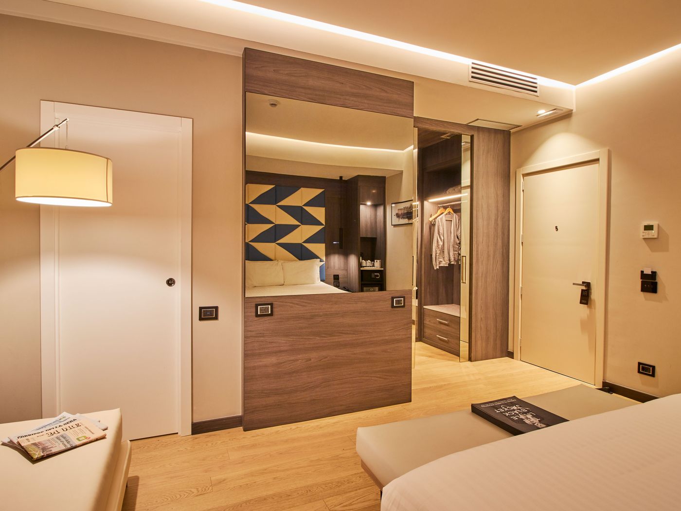 iH-Hotels-Milano-Ambasciatori-Room-4