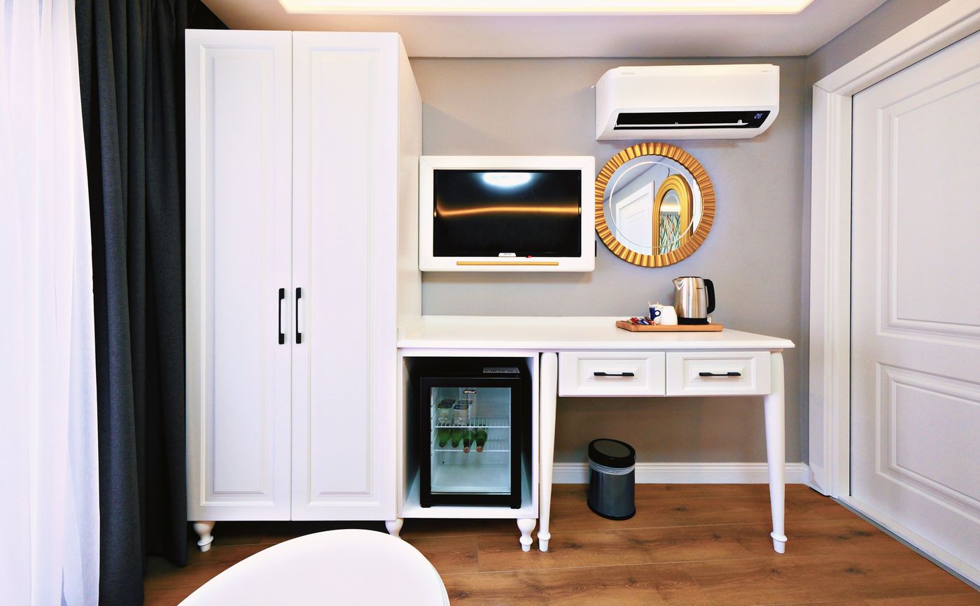 The-Saint-Otel-Room-5