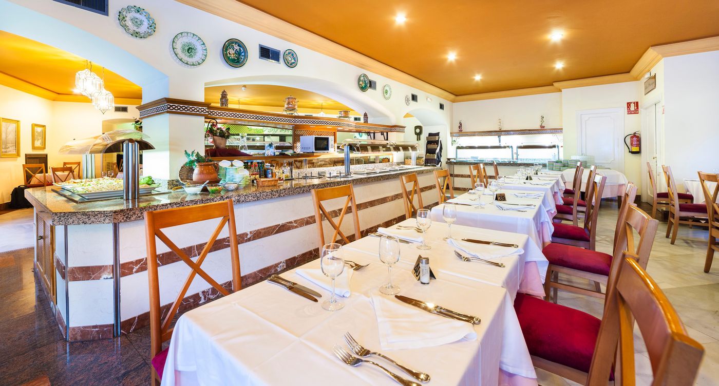 Hoteles-Globales-Reina-Cristina-Restaurant-36