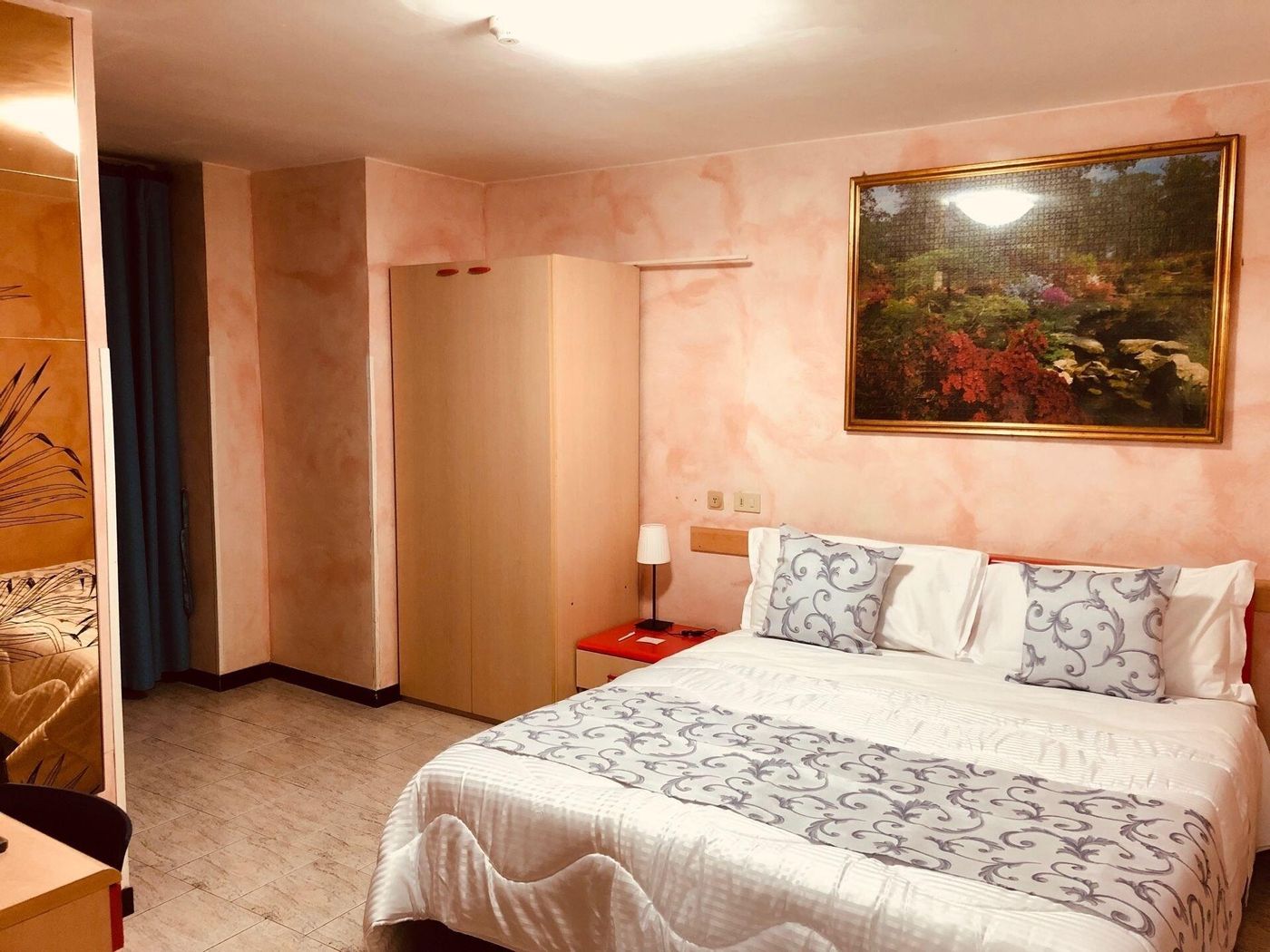 Veronese - Italy - GENOA  - Room - 5