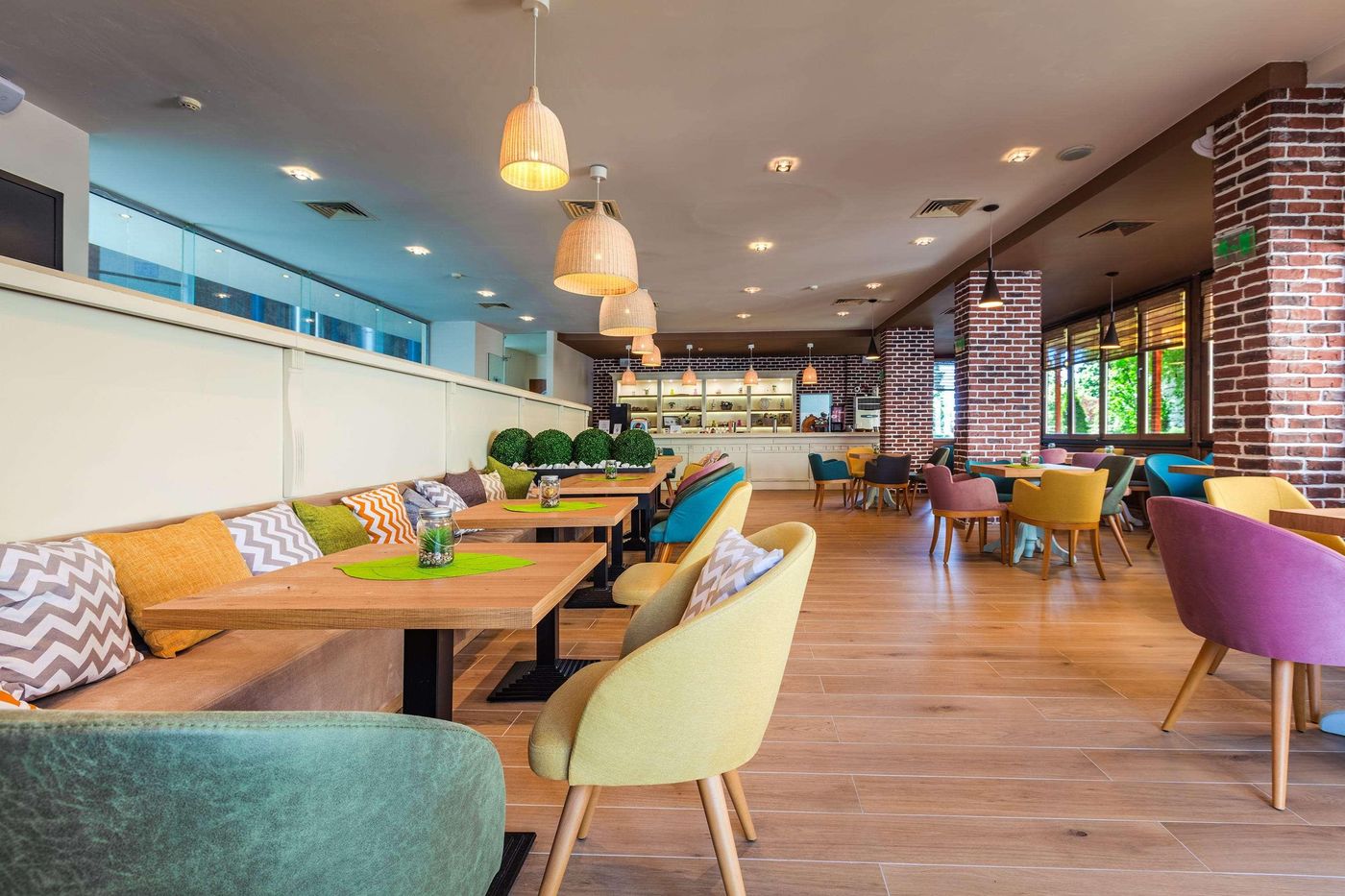 Hotel-Marina-Palace-Affiliated-by-Melia---Adults-Recommended-Restaurant-38